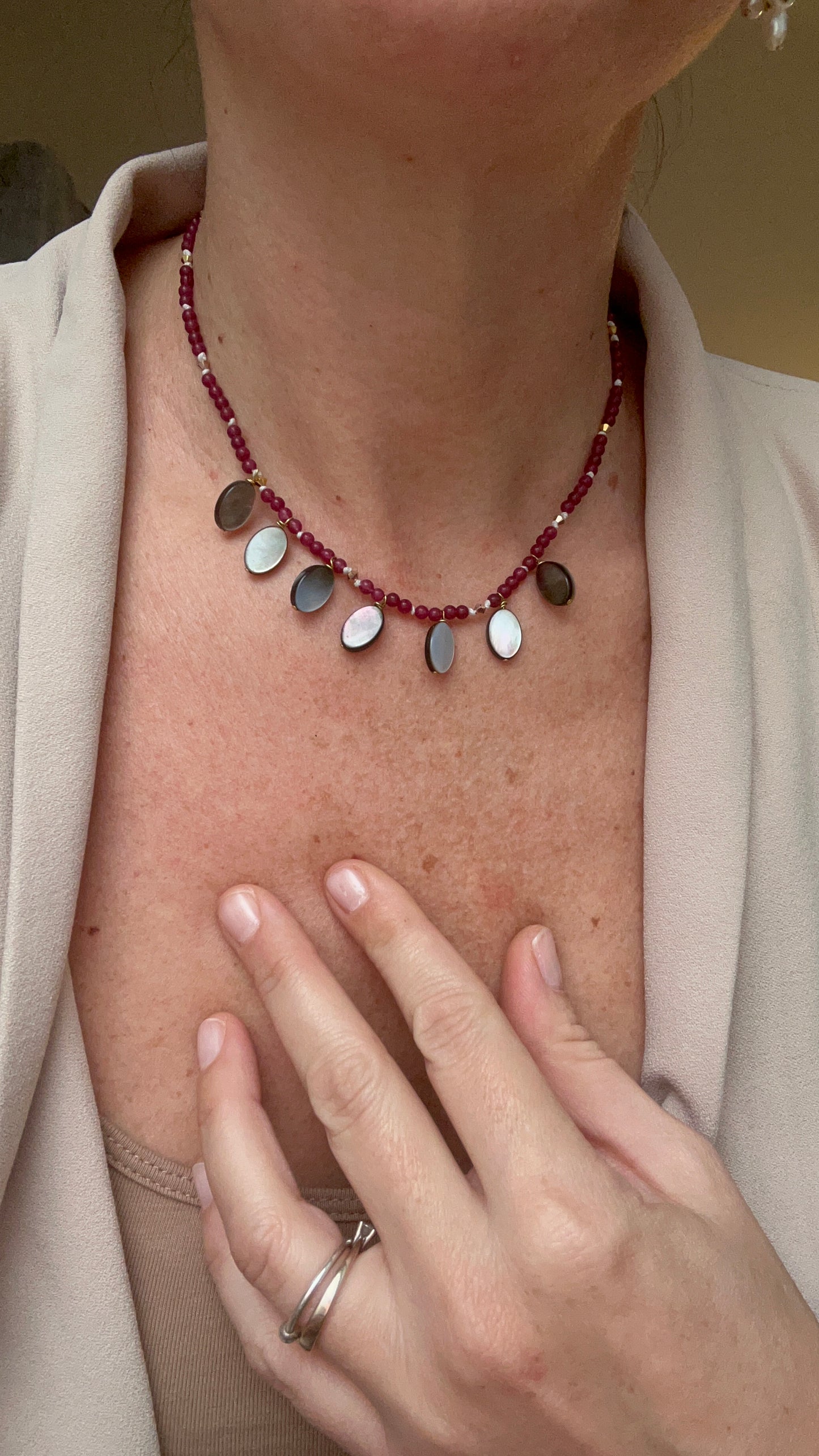 Giada blu e madreperla